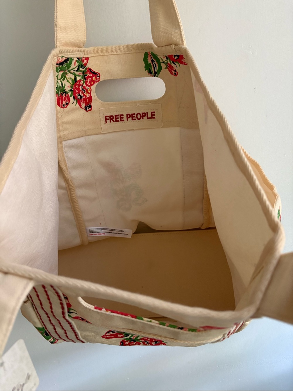 Free People Strawberry Caravan Canvas Tote ๐New with tags!!๐ฅ - Picture 5 of 16